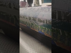 Металлическая стена с медной сеткой